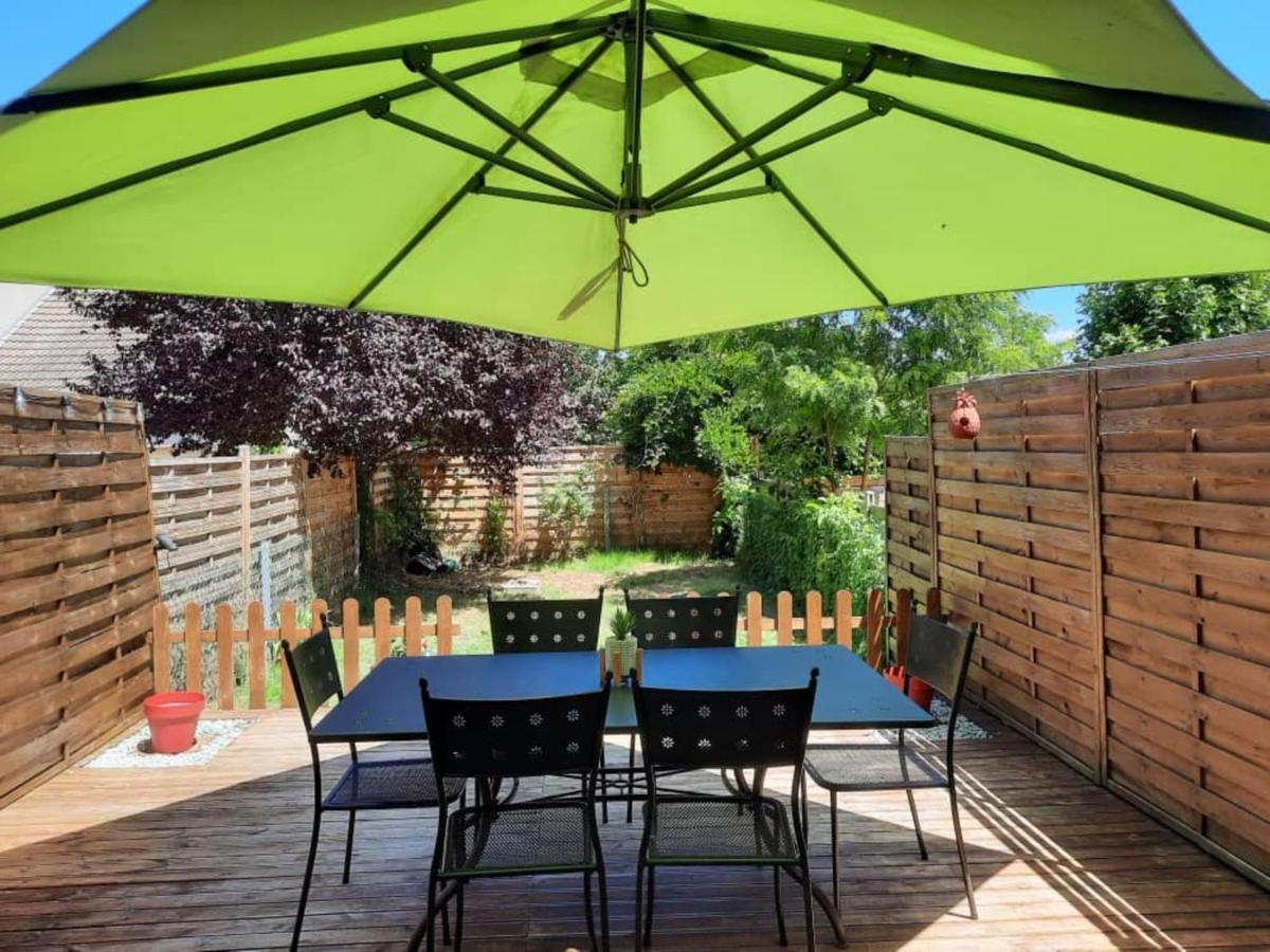 Maison Cheptainville Avec Terrasse Sur Verdure ภายนอก รูปภาพ